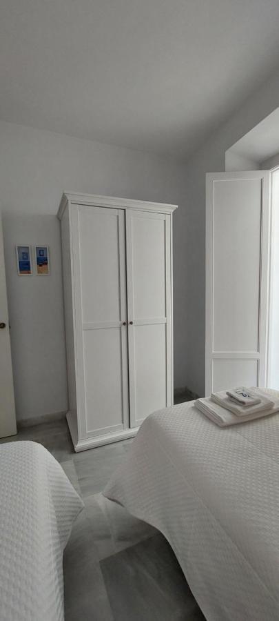 El 2 De Flamenco 1ºa Apartment Cadiz Luaran gambar